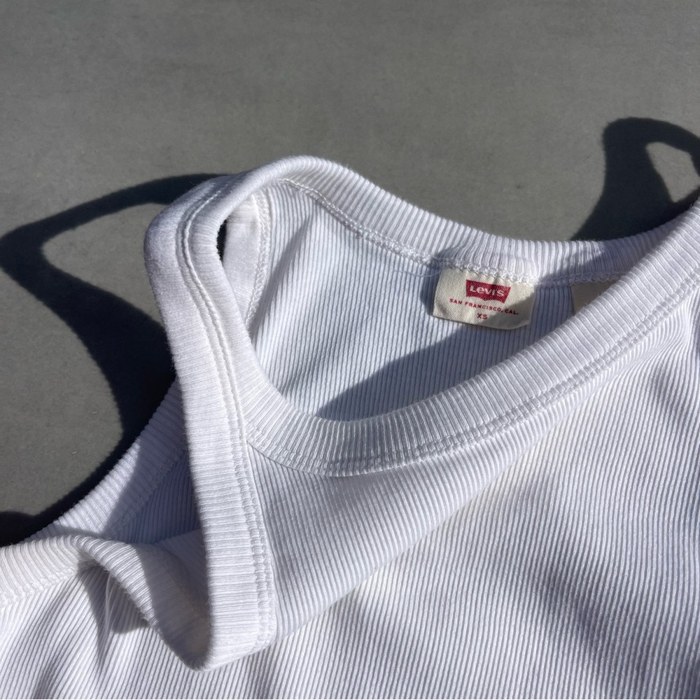 Levi’s Essential Racer Tank Top - Picture 3 of 3